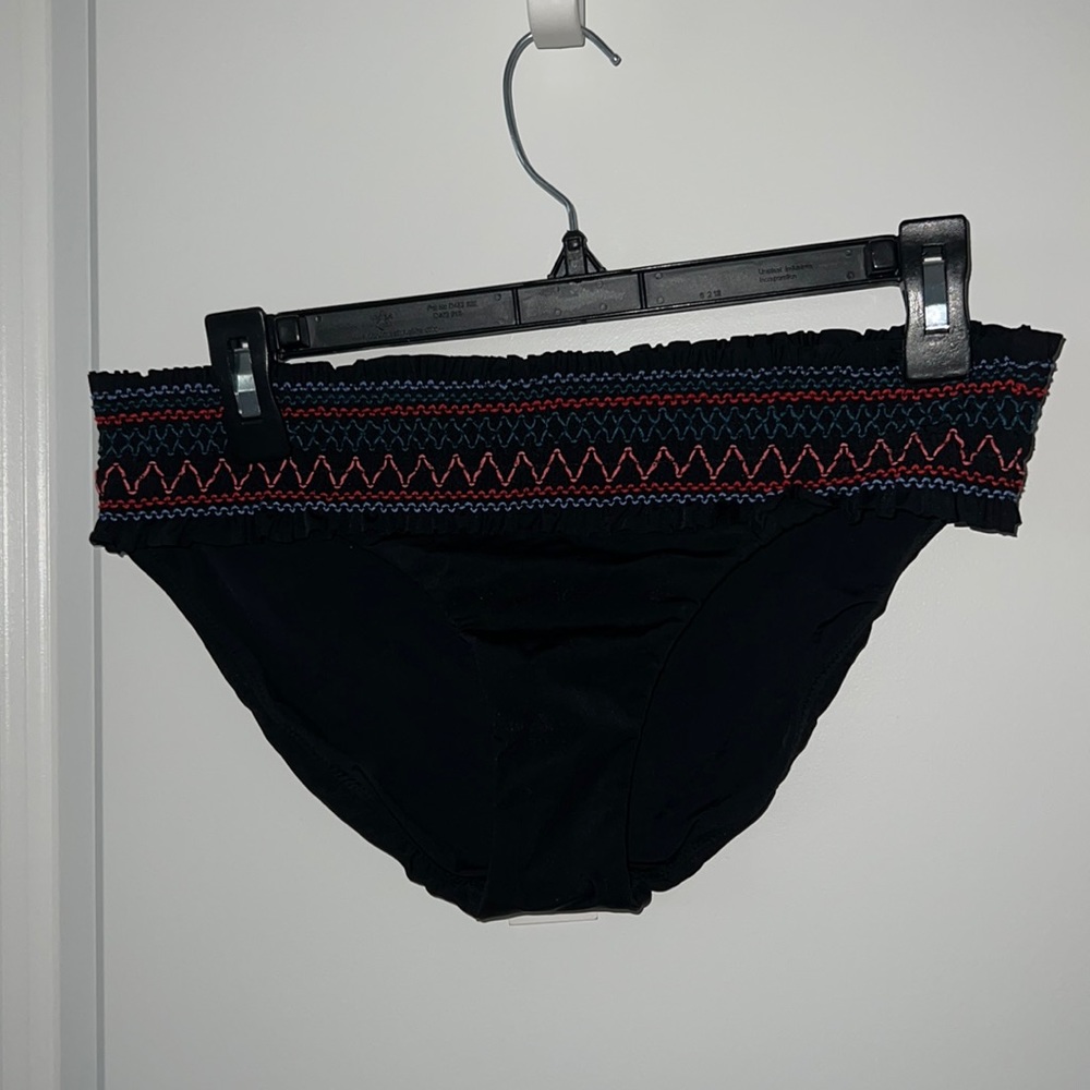 NWT Red Carter black bikini bottom size medium.